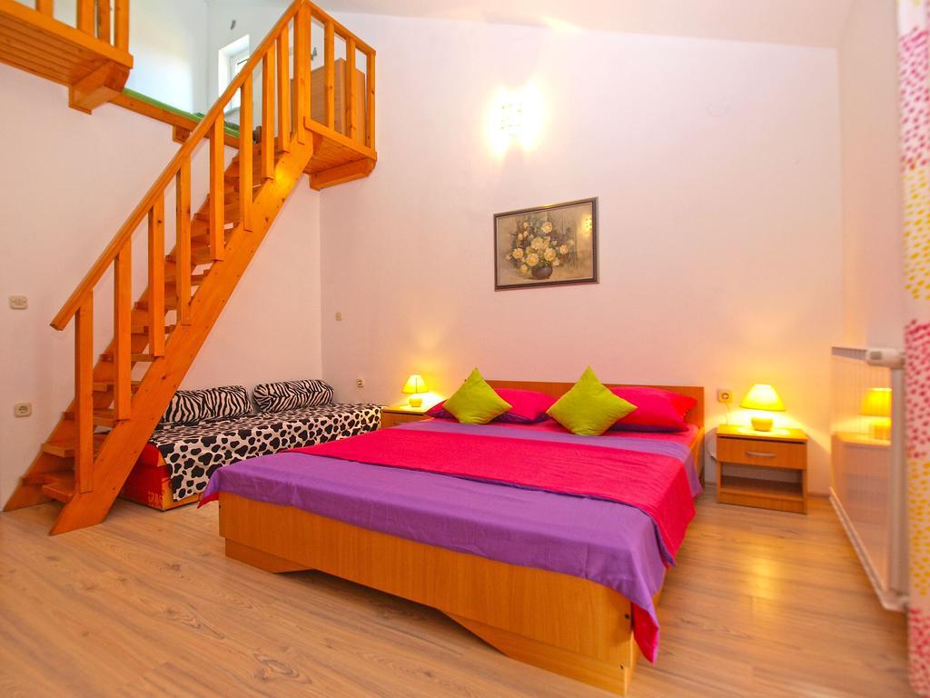 Apartment Anto 1296